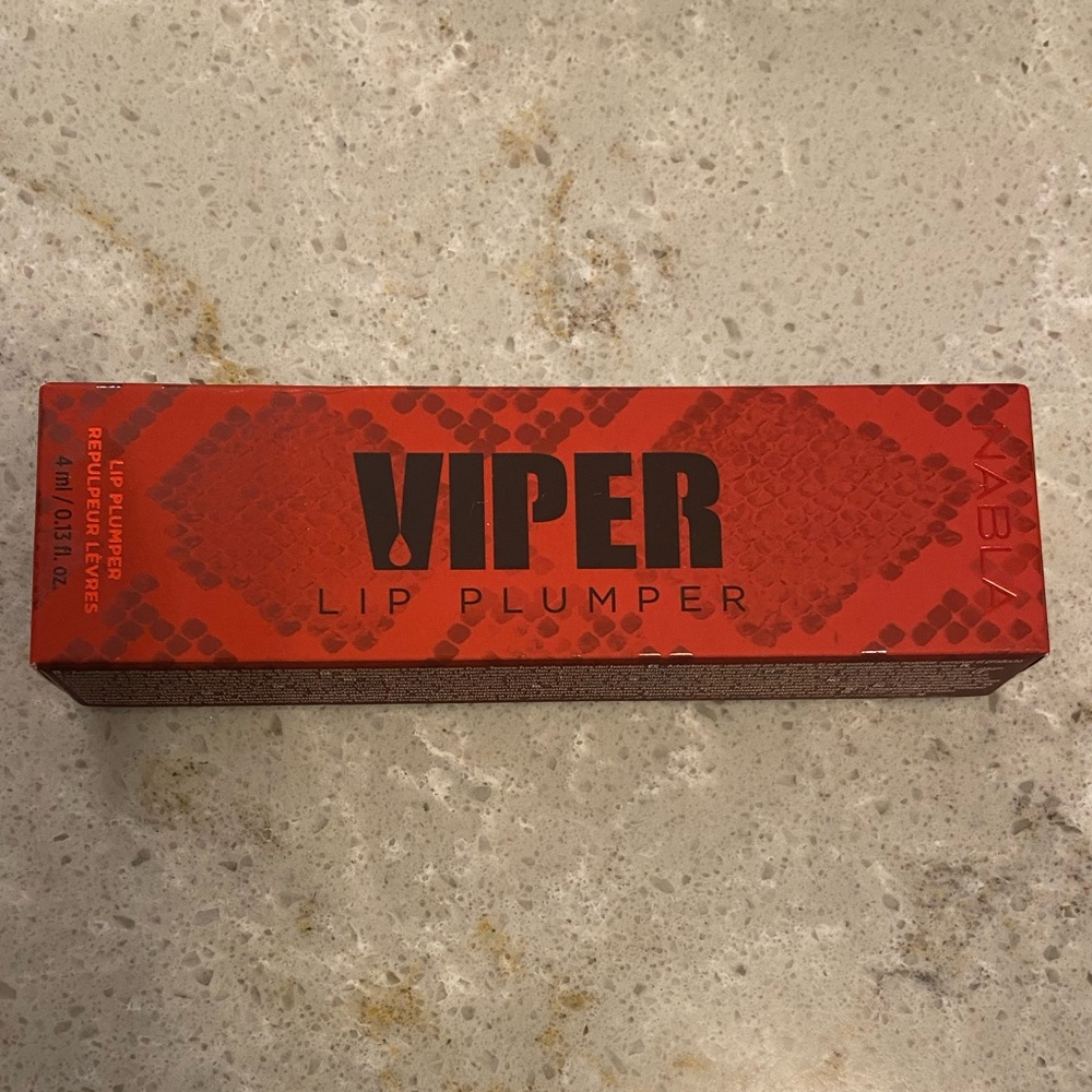NWT Nabla Viper Lip Plumper